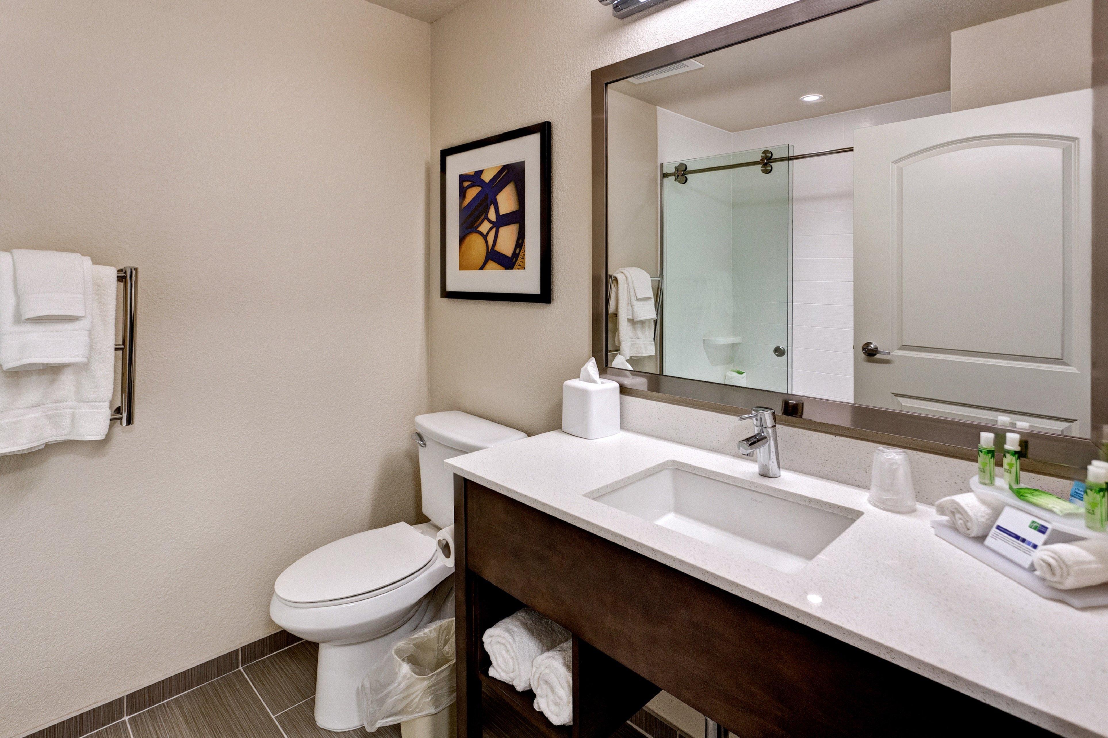 Holiday Inn Express & Suites Great Bend By Ihg Экстерьер фото