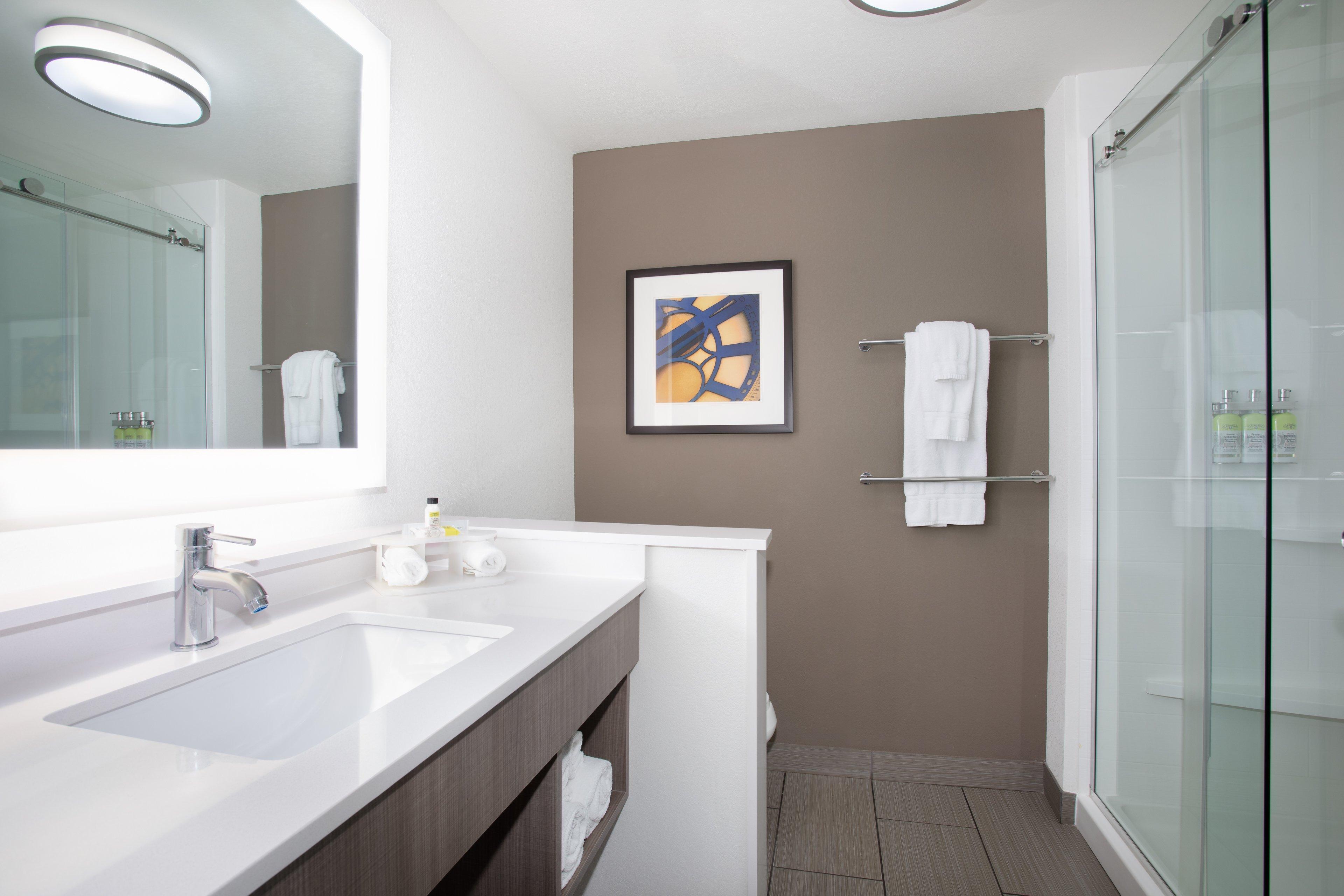 Holiday Inn Express & Suites Great Bend By Ihg Экстерьер фото